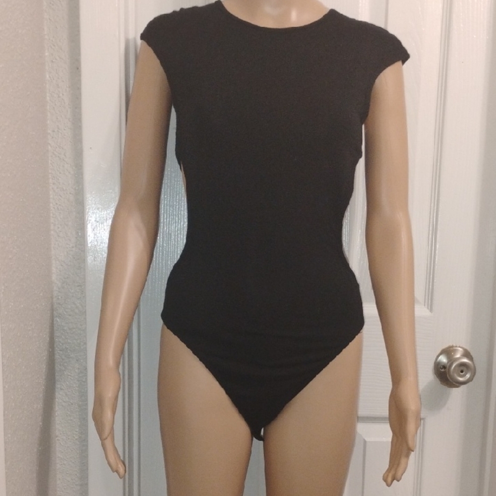 Black Sleeveless Bodysuit
